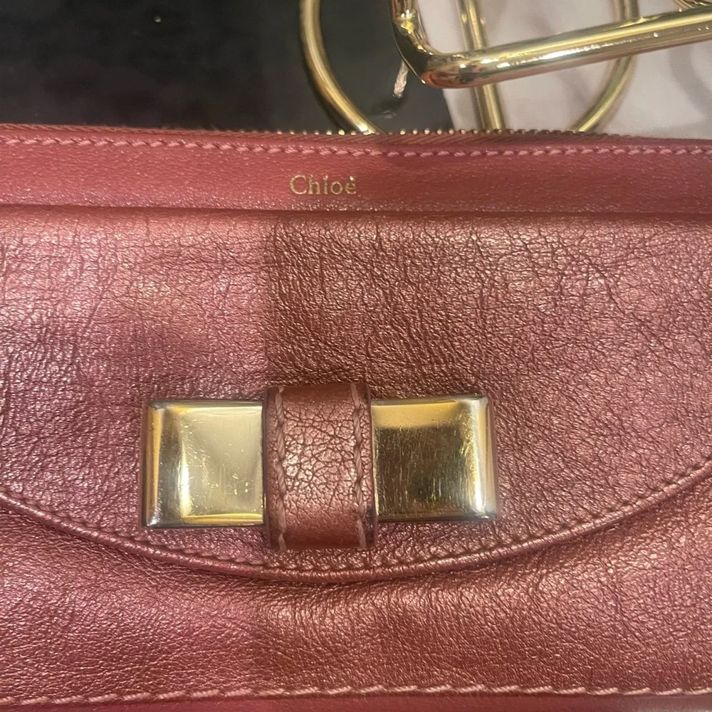 GUC Chloe signature bow zippy wallet - Picture 3 of 10